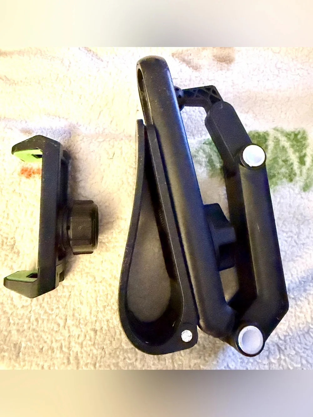 Universal Car Cellphone Holder Mount - Green